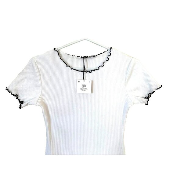 NWOT ZARA Short Sleeve Ribbed Knit Mini Dress Sze Medium White Black Ruffle Trim - Picture 2 of 6